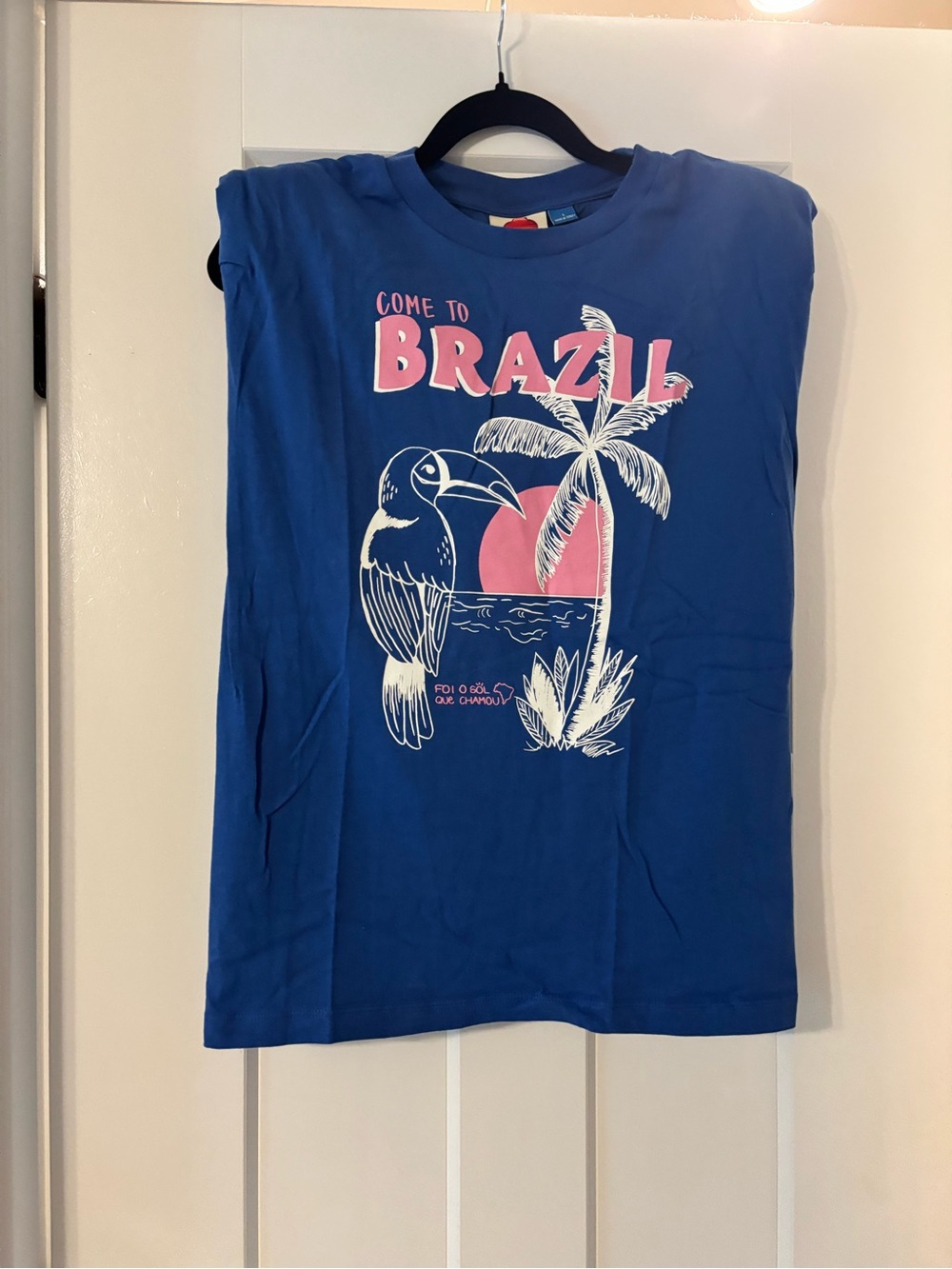 Farm Rio Brazil Blue Graphic Sleeveless Tee with Pink Print - Picture 3 of 4